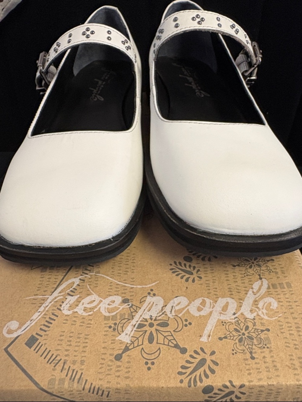 Free People Rumor Mary Jane White Leather with Studded Strap Size 7 - Picture 4 of 9